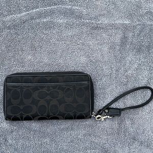Coach canvas wallet/wristlet in black